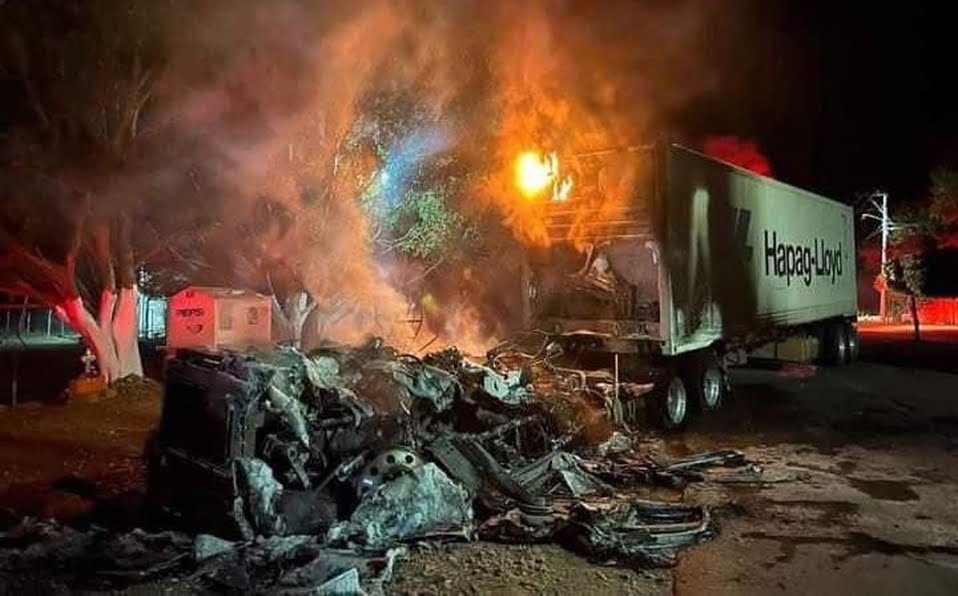 En Jalisco, resguardan Tamazula tras incendio de camiones y hechos violentos