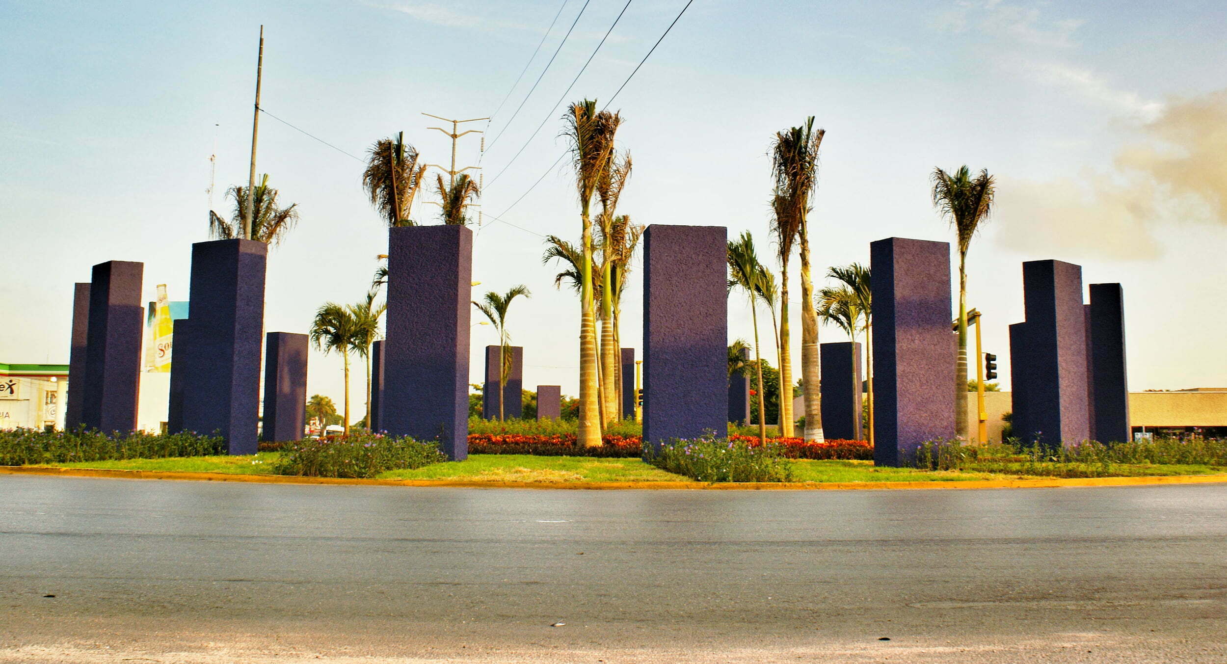 3 de Marzo día del albañil; ¿Sabías qué Cancún tiene un monumento al albañil?