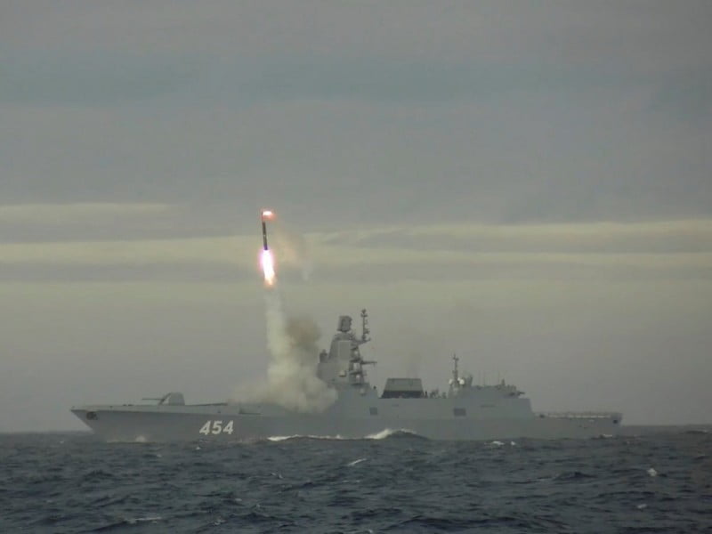 Rusia lanza con éxito uno de sus nuevos misiles “Invencibles”