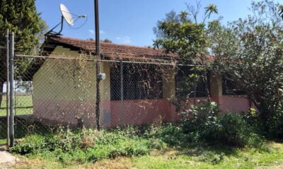 Al menos doce menores fueron víctimas del docente que ya había sido acusado en otro plantel y solo lo cambiaron de escuela; pretendían hacer lo mismo.