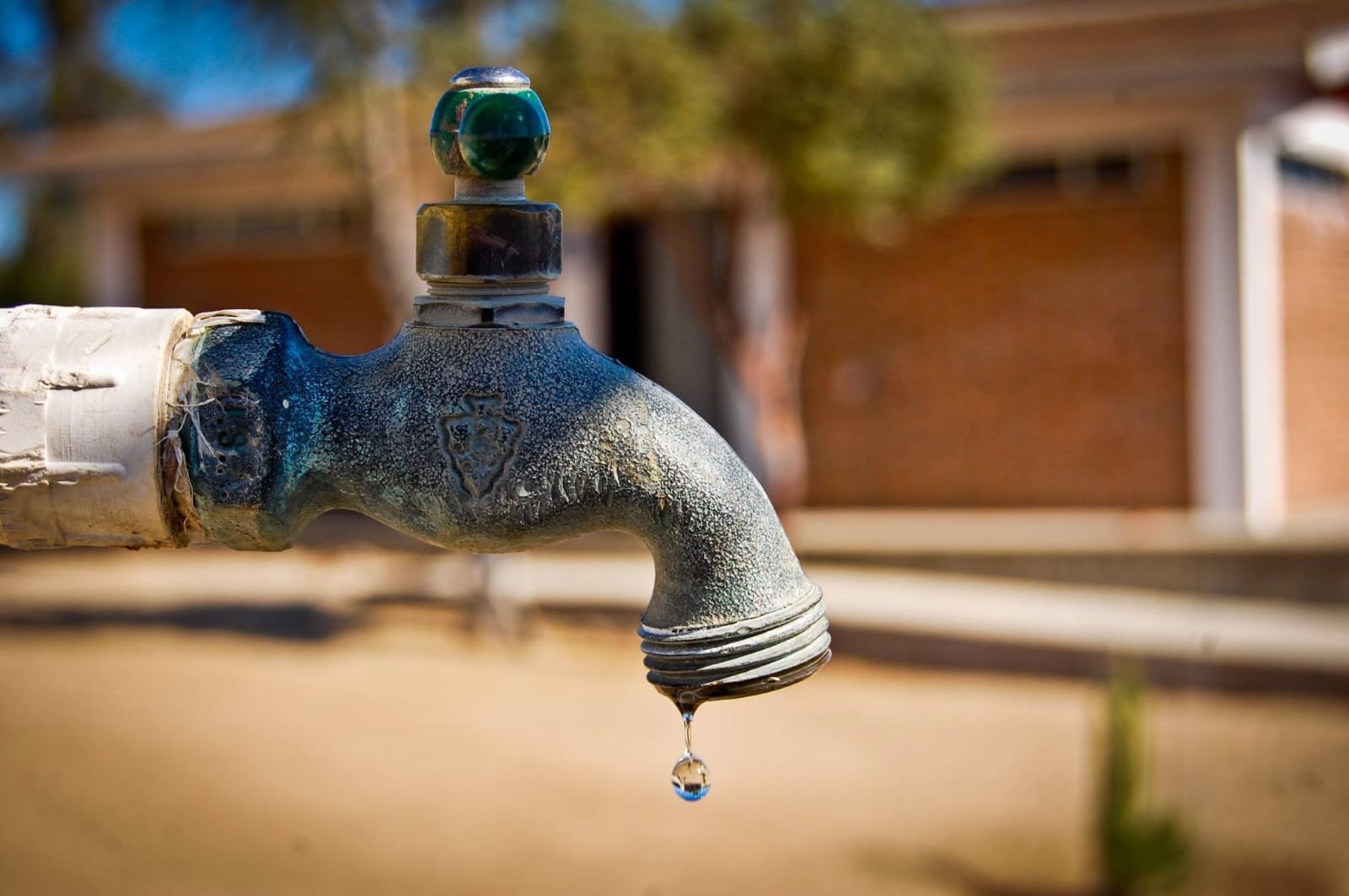 Anuncian suspensión del agua potable en FCP