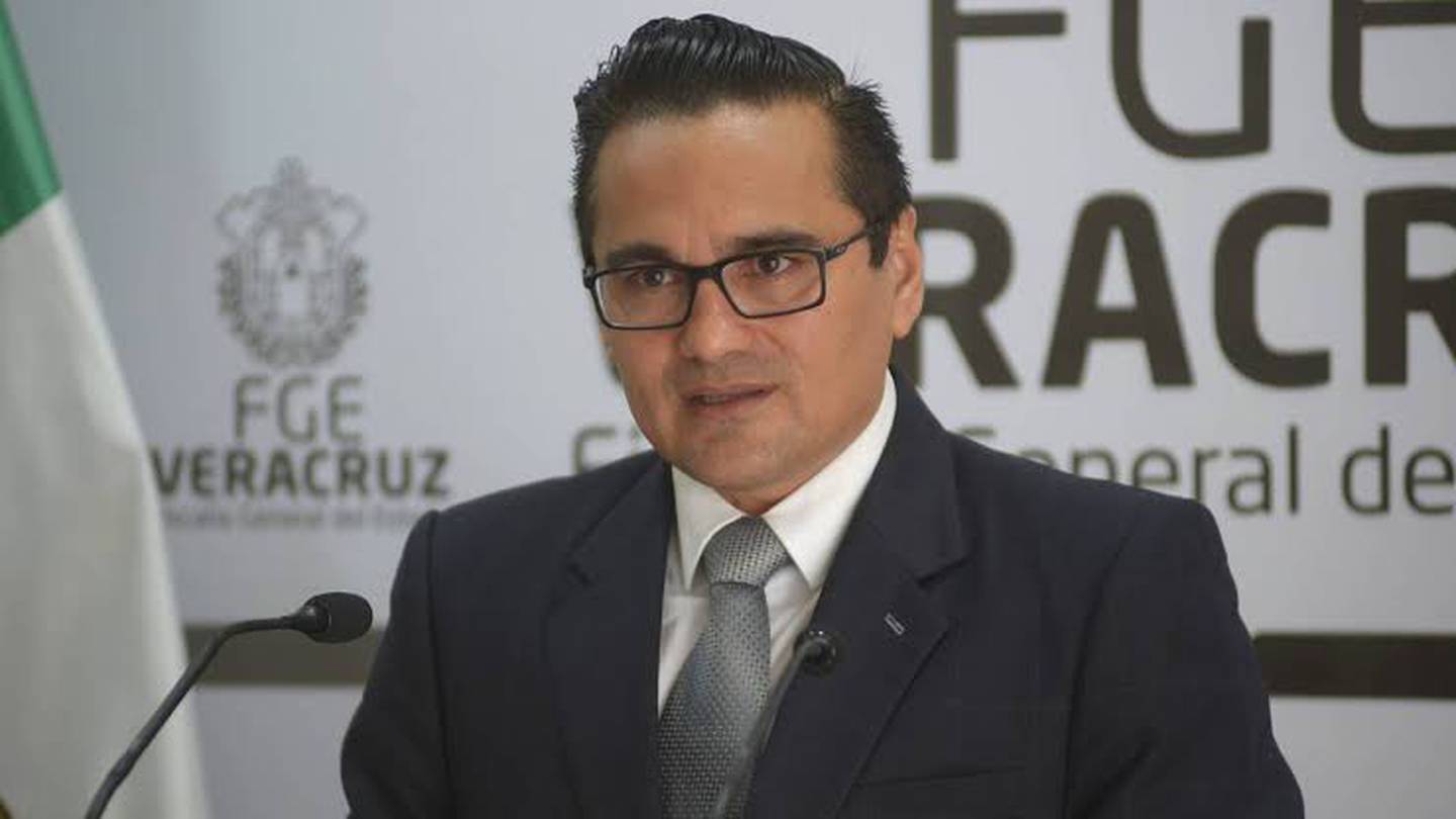 Detienen a exfiscal de Veracruz acusado de dos delitos