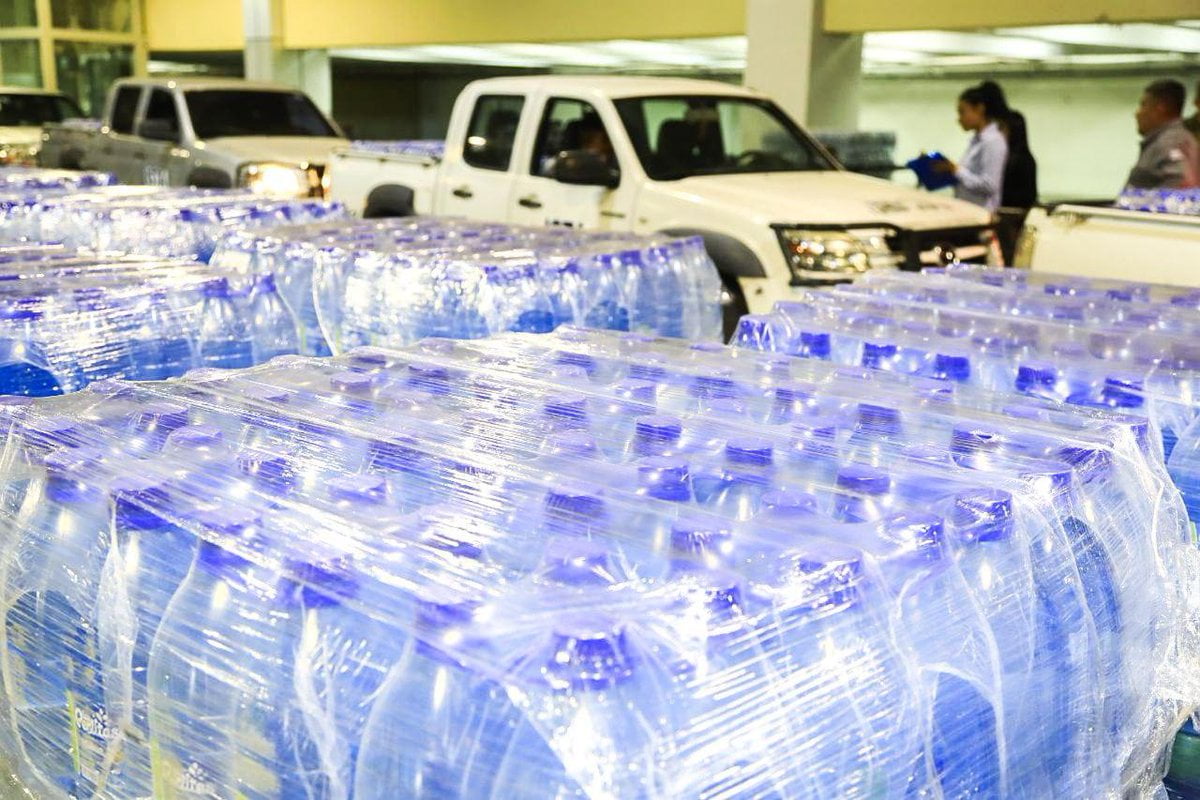 Nuevo León recibirá 25 mil litro de agua donada por Tampico
