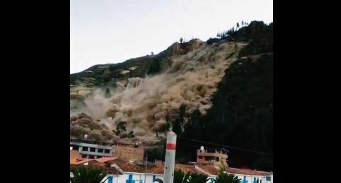 Cerro en Perú sepulta cerca 150 casas #Video