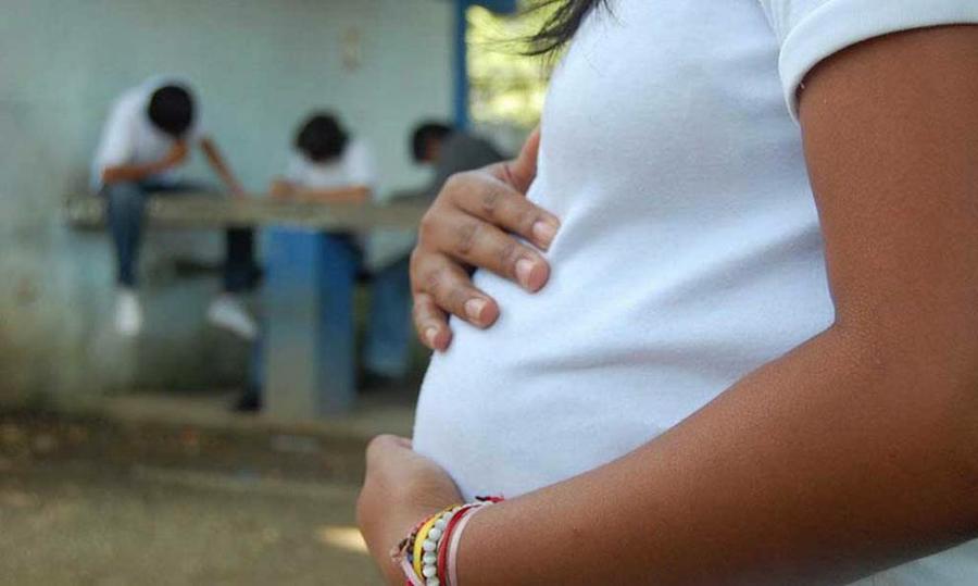 30% de embarazadas en Cancún son de adolescente