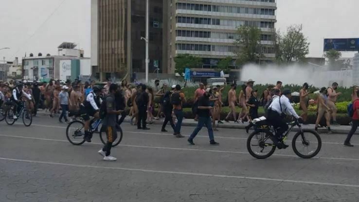 Guadalajara vive su marcha al desnudo con gran afluencia