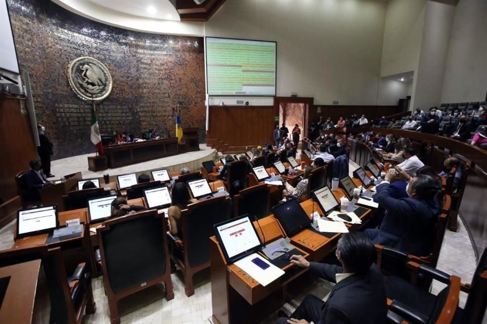 Derrocha Congreso de Jalisco $73 mil en café y galletas