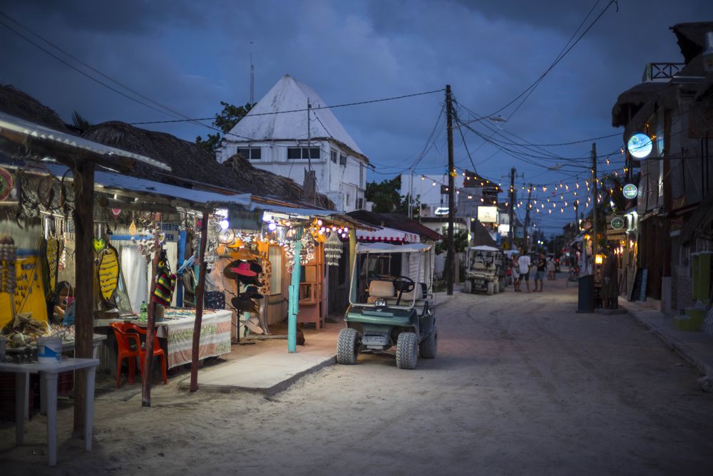 Restablece CFE suministro eléctrico en Holbox