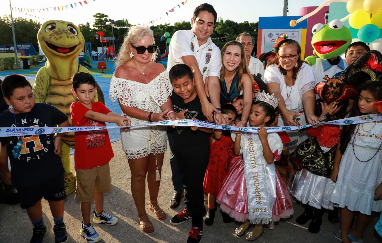 Atenea Gómez inaugura el parque “Las Ranitas” en la colonia “La Gloria” de Isla Mujeres