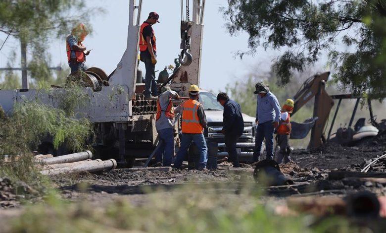Se compromete AMLO al rescate de mineros de Coahuila