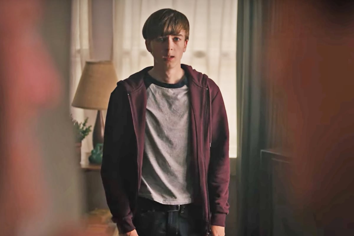 Actor de “Riverdale” serie juvenil, recibe cadena perpetua por matar a su mamá
