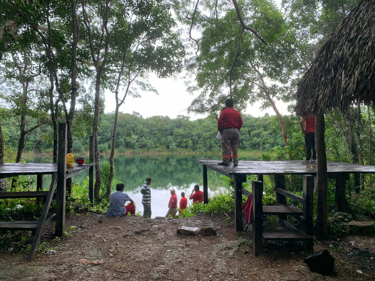 Padre encuentra a su hijo ahogado en una laguna de Felipe Carrillo Puerto