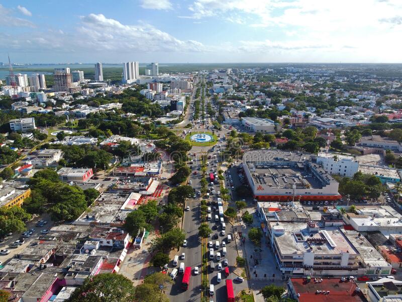 Promueven oferta hotelera y atractivos del centro de Cancún con 40 agentes de viajes