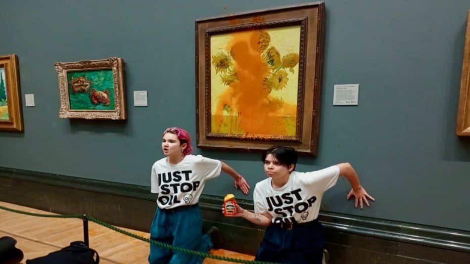 Activistas lanzan sopa al cuadro “Los girasoles” de Van Gogh como protesta contra el cambio climático