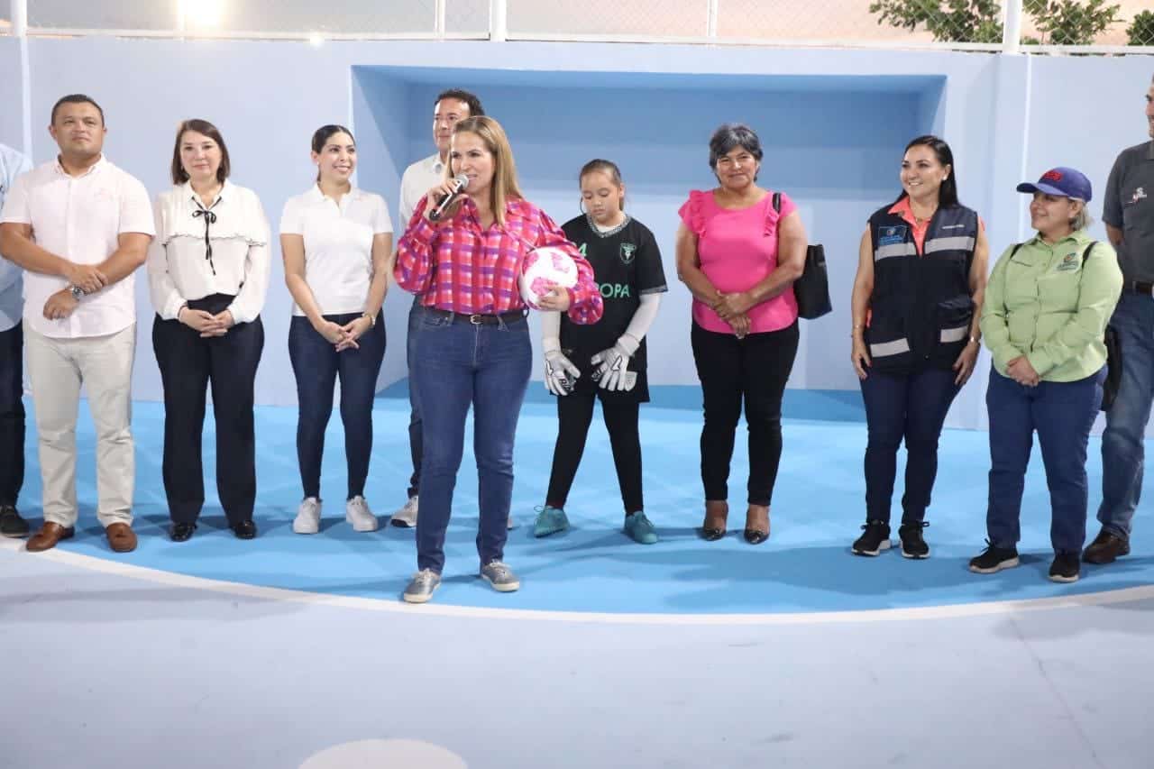 Lili Campos entrega unidad deportiva rehabilitada, tras años en abandono