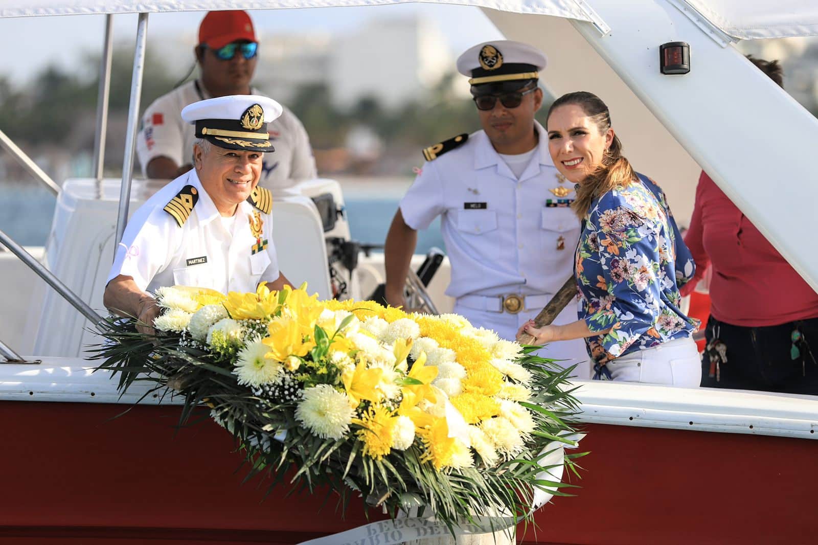 Atenea Gómez encabezó la ceremonia con motivo del día del pescador en Isla Mujeres