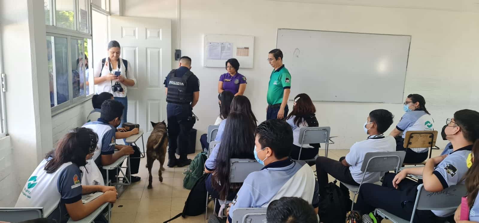Implementa Policía Quintana Roo acciones para garantizar seguridad de estudiantes