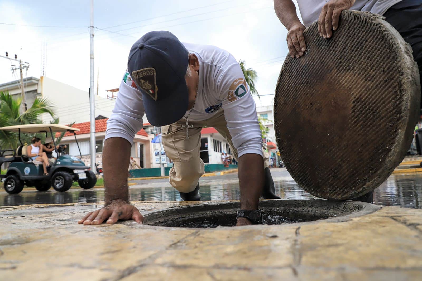 Se refuerzan trabajos de limpieza en Isla Mujeres derivado de las lluvias