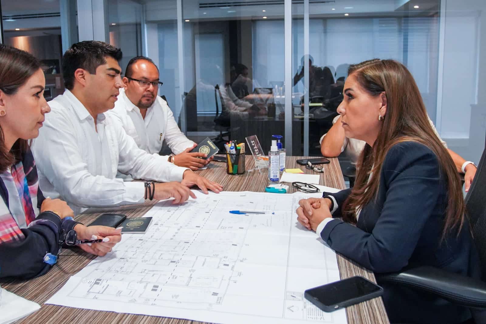Gestiona Mara Lezama apertura y ampliación de oficinas de Relaciones Exteriores en Quintana Roo