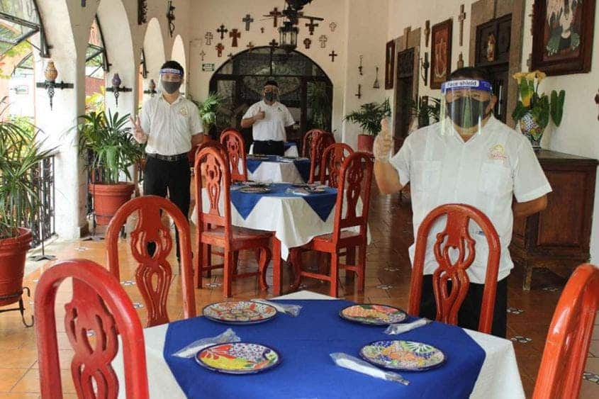 Preparan restaurantes cursos para prevenir violencia familiar y adicciones en Cancún