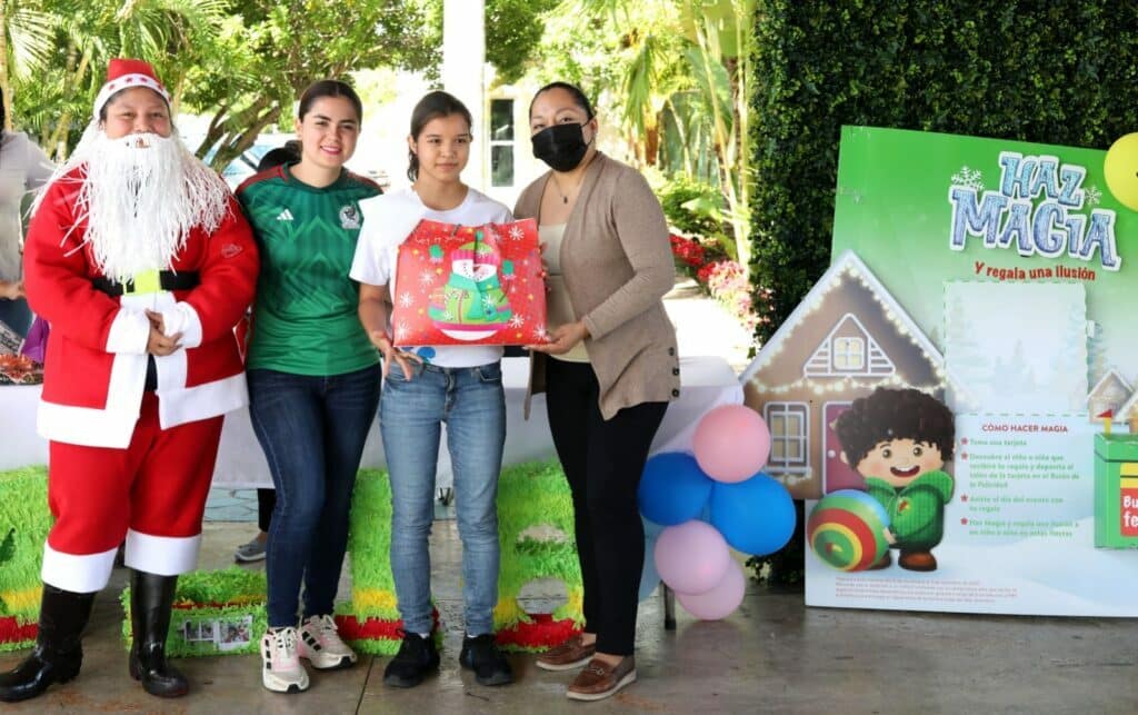 Invita Lili Campos a campaña de donación de juguetes