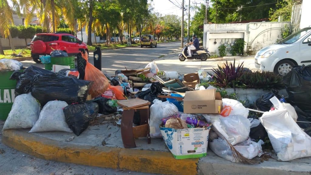 Prevén aumento del 30% de basura en las calles de Cancún