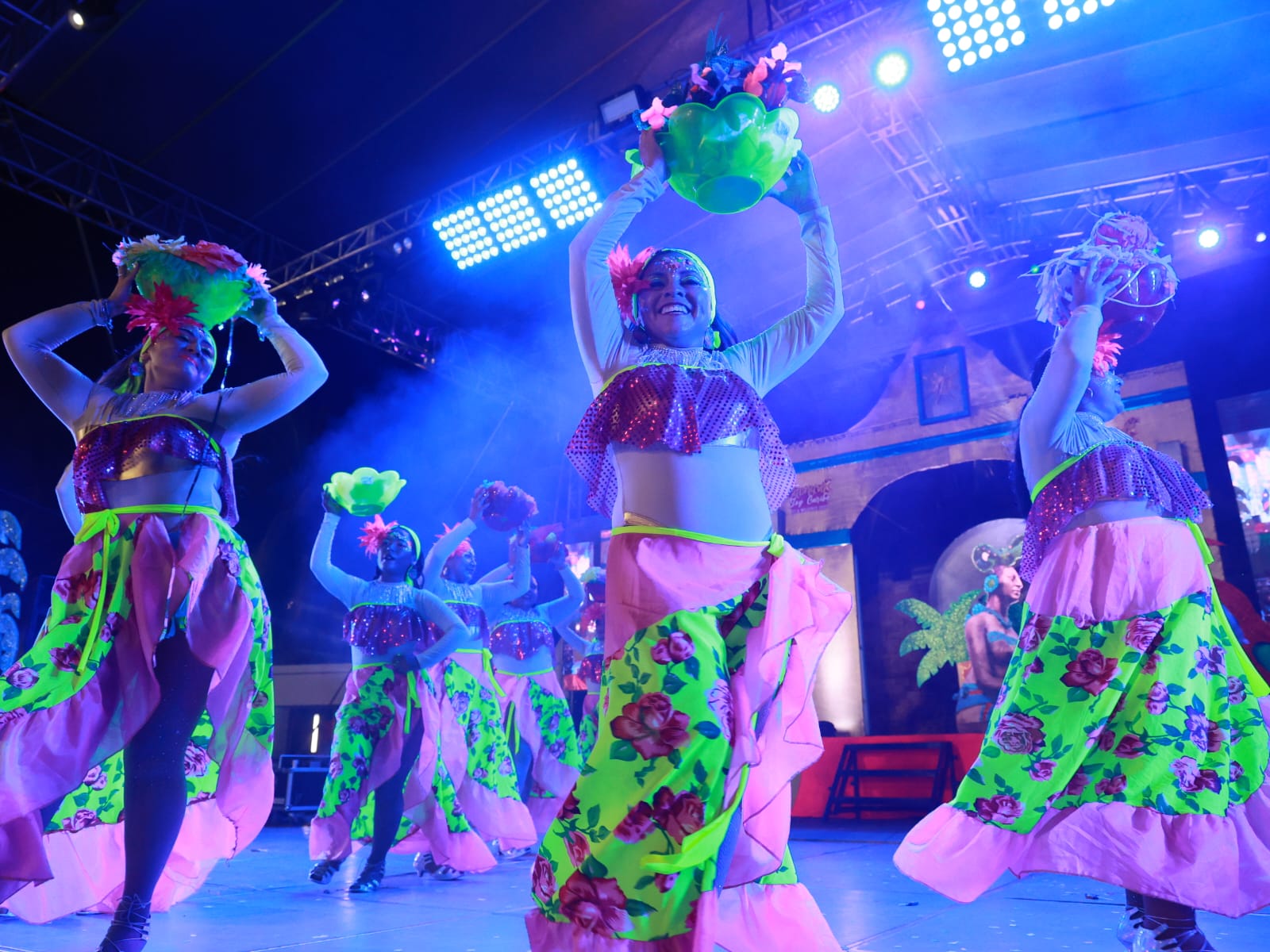 Grandioso cierre de carnaval en Isla Mujeres