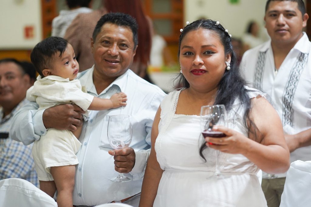 Un total de 30 parejas formalizaron su situación civil con el programa de las “Bodas Colectivas 2023” en Cozumel.