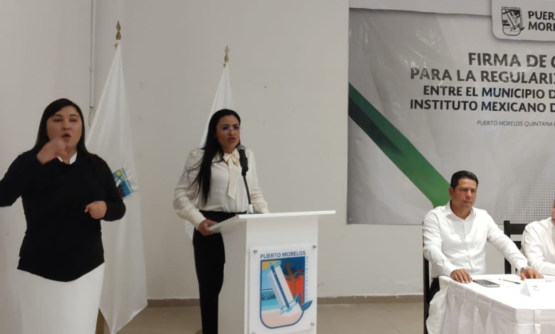 Anuncia Blanca Merari pago de deuda de Puerto Morelos al IMSS