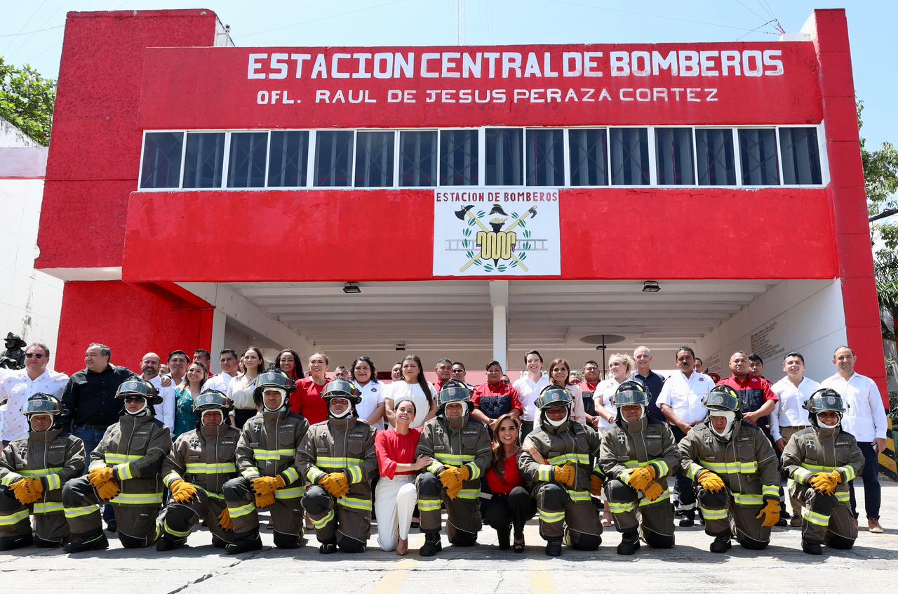 Con millonaria inversión fortalecen y equipan a bomberos de Cancún