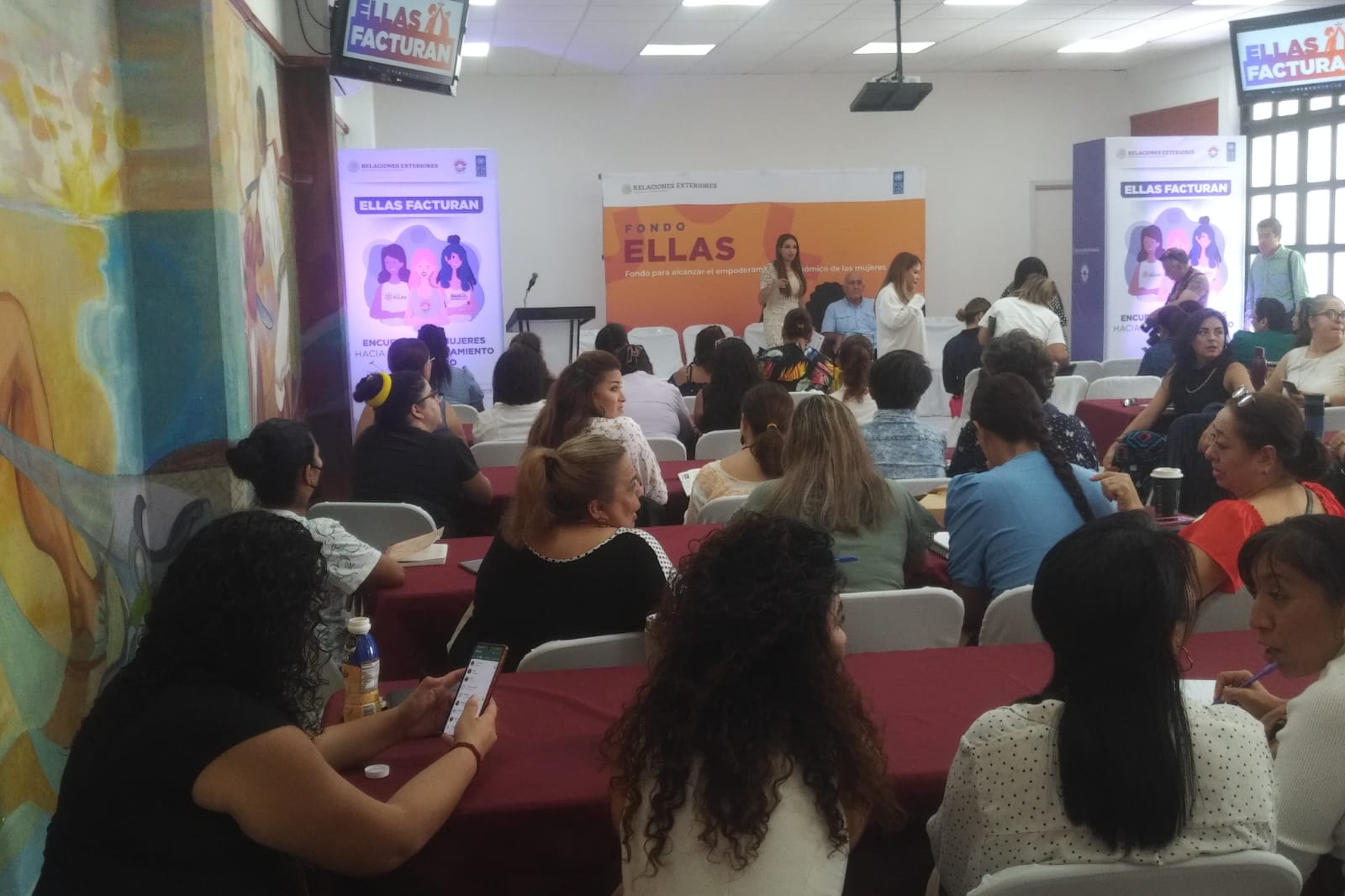 Presentan proyecto ‘Ellas Facturan’ para mujeres emprendedoras en Cancún