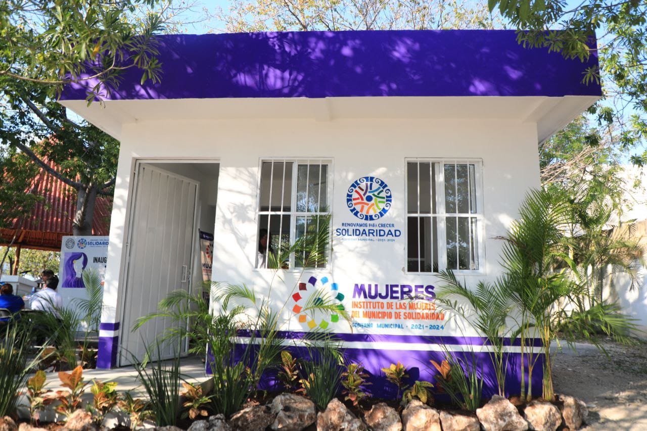 Lili Campos inauguró el Quinto Punto Violeta