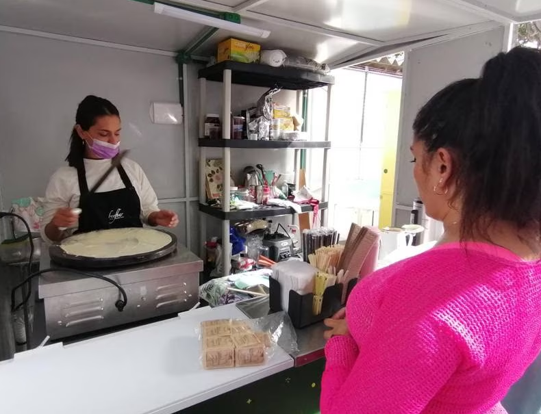 Familiares de desaparecidos inauguran mercado gastronómico en Guadalajara