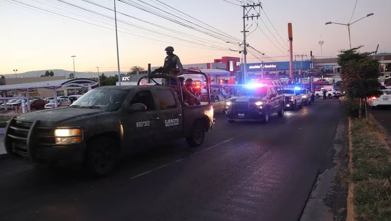 Fiscalía de Jalisco detuvo a cuatro elementos
