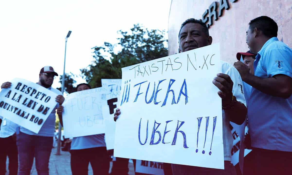 Taxistas de Cancún estarían aceptando la entrada de Uber