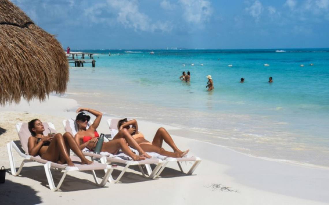 Prevén arribo de un millón de turistas a Quintana Roo