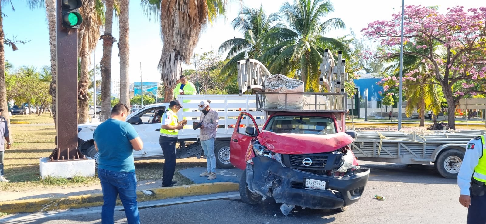 Choque en el kilómetro cero deja a varios lesionados