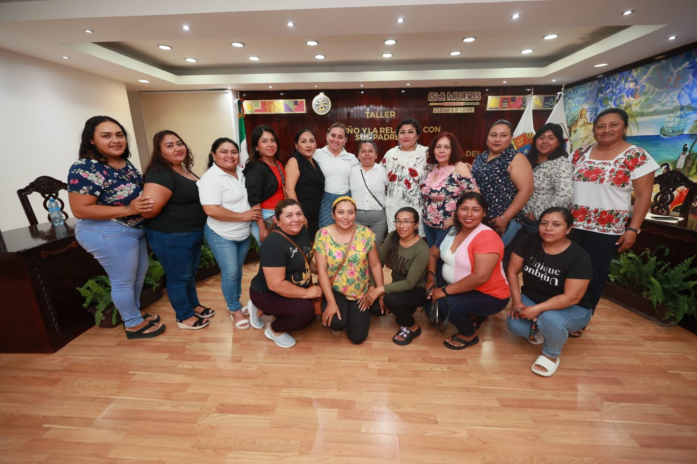 Atenea Gómez promueve la integración familiar con talleres