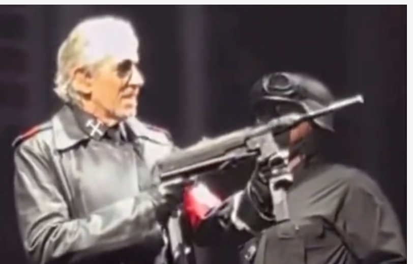 Roger Waters se viste como nazi durante concierto