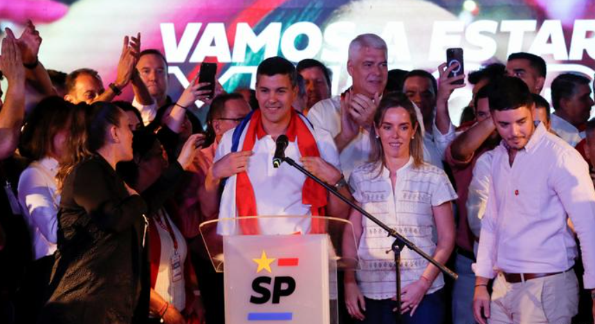 Santiago Peña, es electo presidente de Paraguay