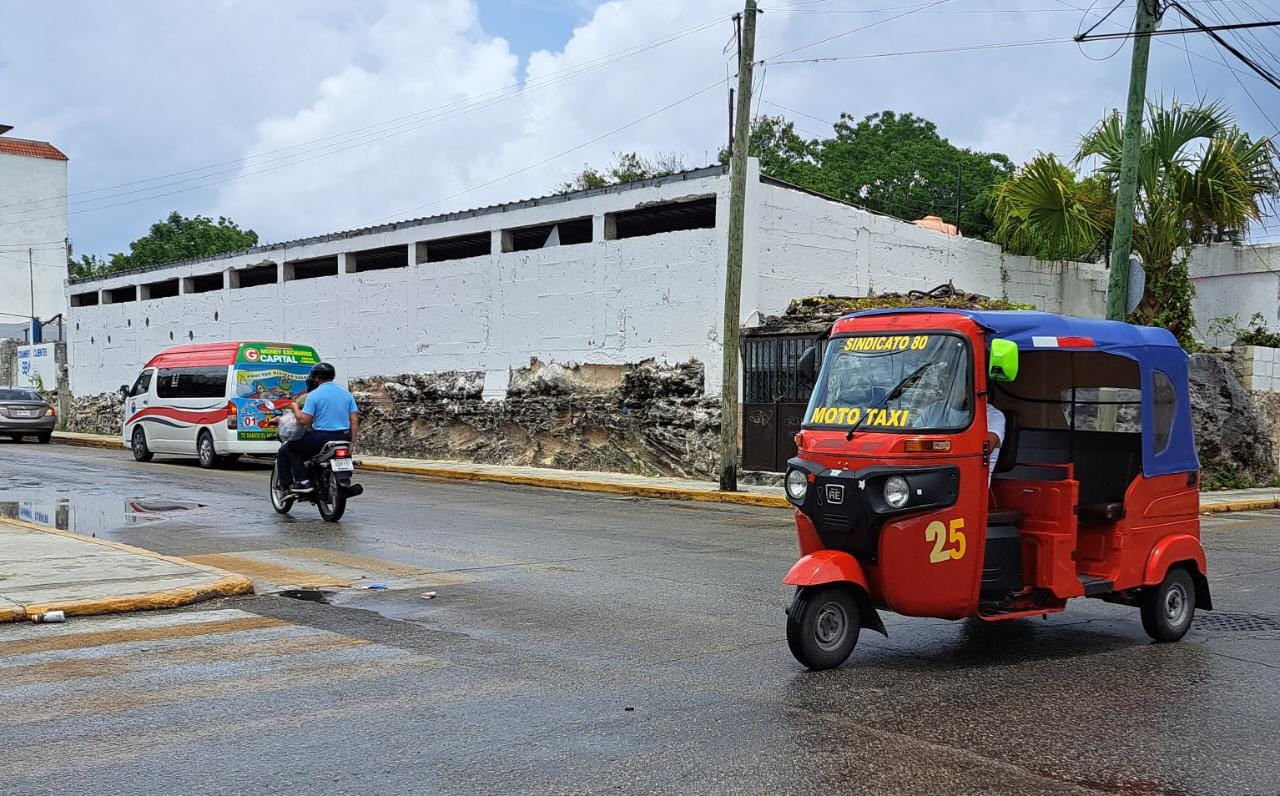Restringen entrada de mototaxistas al centro de Cozumel