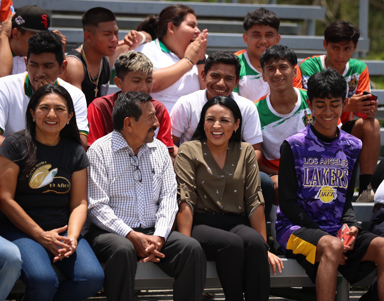 Asiste Blanca Merari al encuentro deportivo ‘Muéstrame tu Talento’ en el CECYTE de Leona Vicario