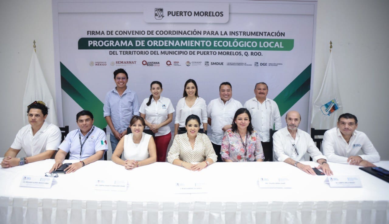 Firma Blanca Merari convenio con el estado y la federación para instrumentar el POEL de Puerto Morelos