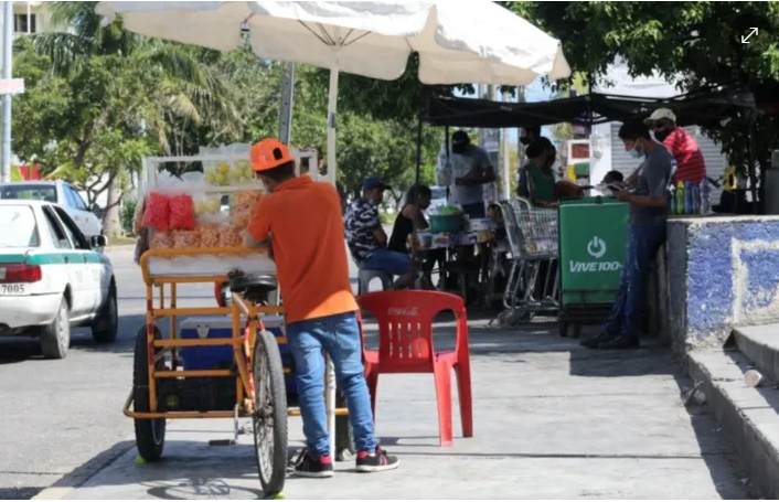 A la baja, solicitudes para comercio en la vía pública de Cancún