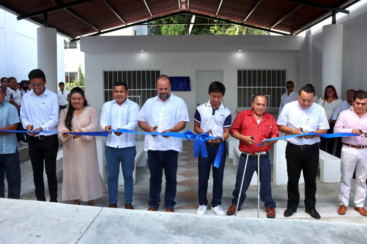 Inauguran comedor escolar en secundaria en Puerto Morelos