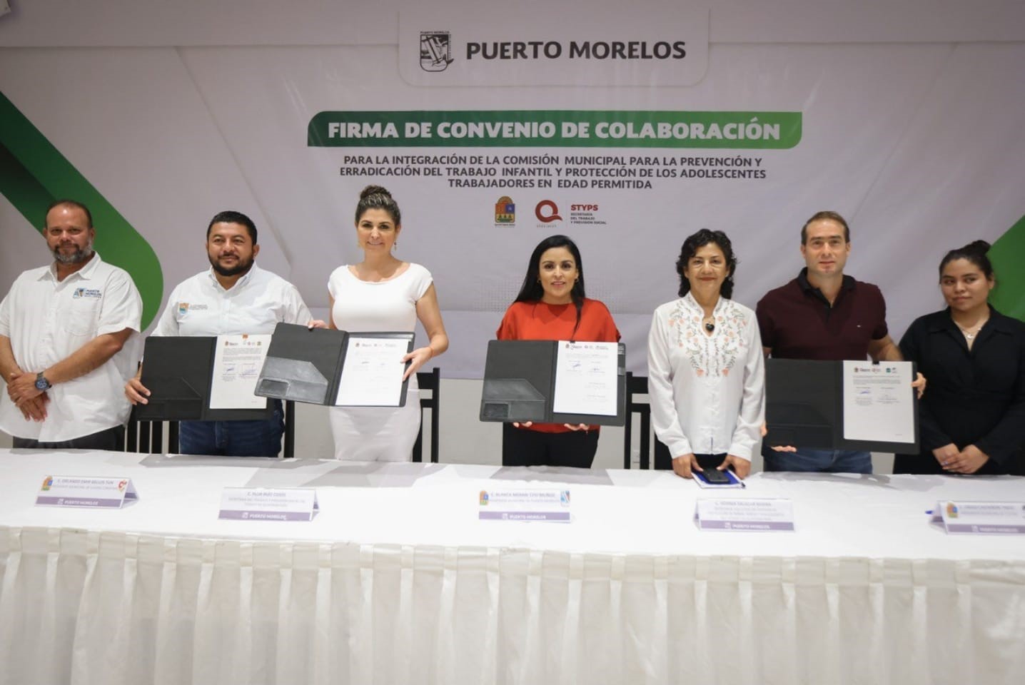 Firma Blanca Merari convenio para prevenir y erradicar el trabajo infantil en Puerto Morelos