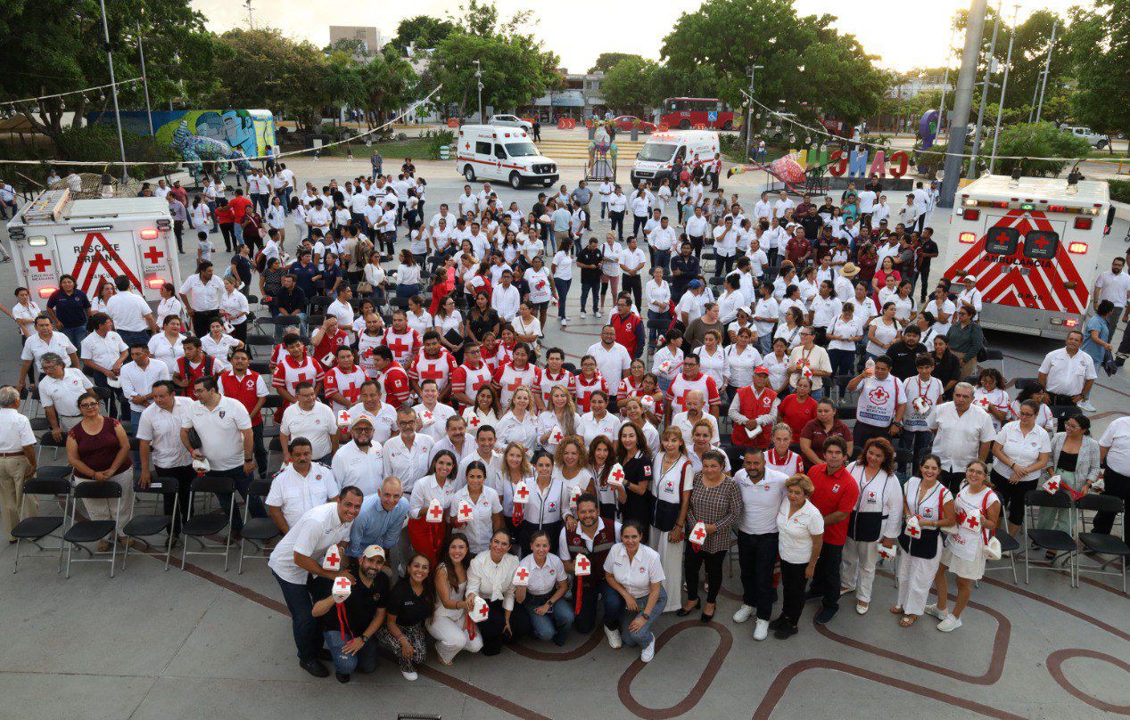 Aportemos y sumémos a la Cruz Roja: Ana Paty Peralta