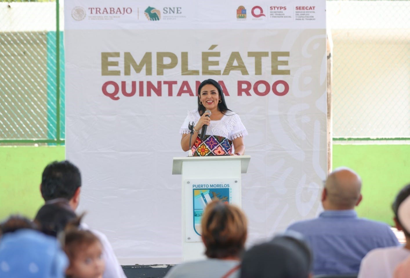 Inaugura Blanca Merari Feria “Empléate Quintana Roo” en la Comunidad de Leona Vicario