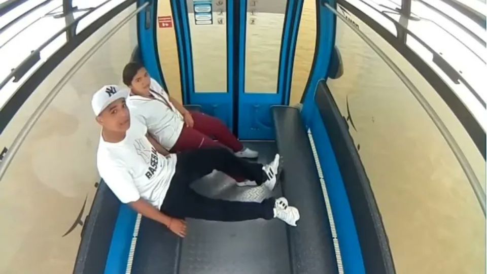 Graban a pareja teniendo intimidad en cabina del Aerovía en Ecuador