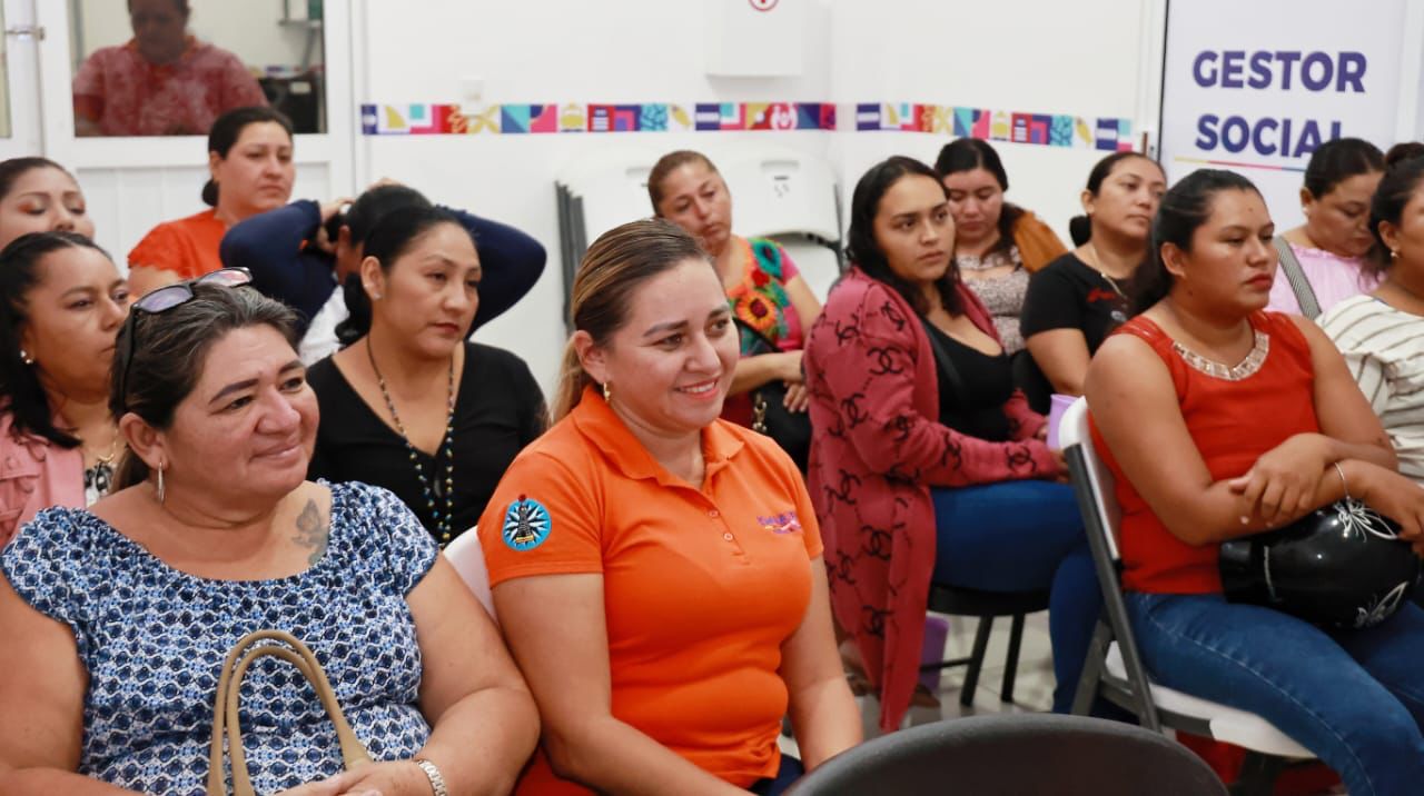 Atenea Gómez Ricalde fomenta la prevención de la violencia contra las mujeres